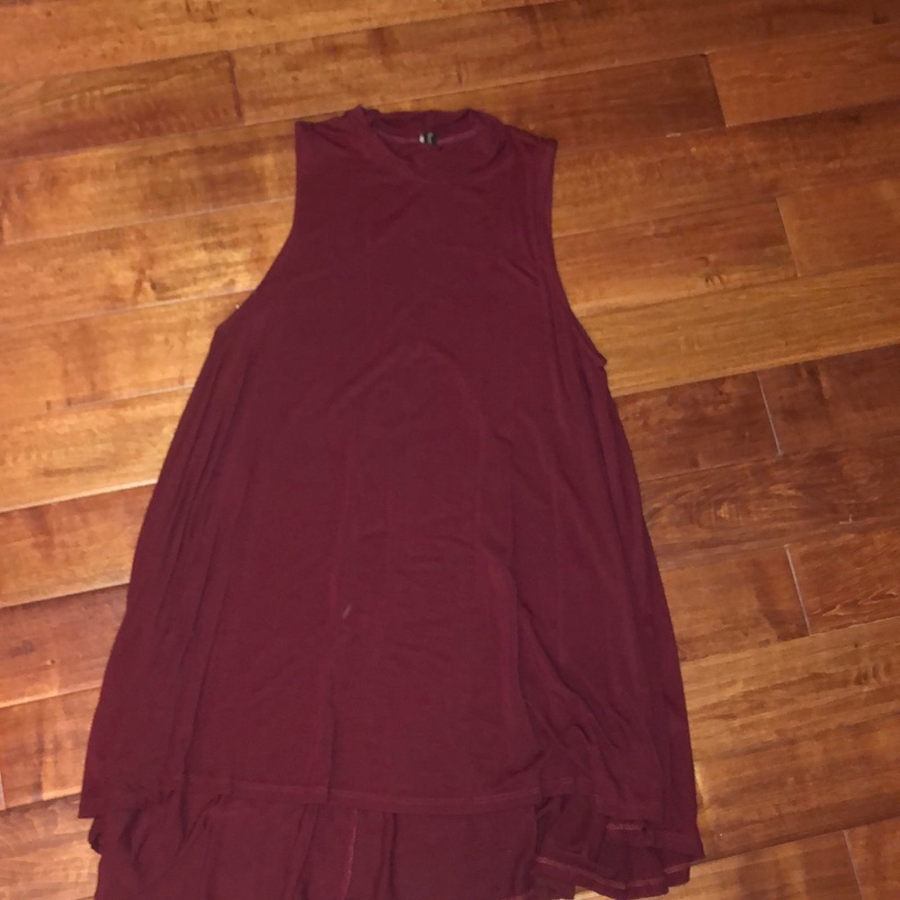 Maroon, Final touch tank top